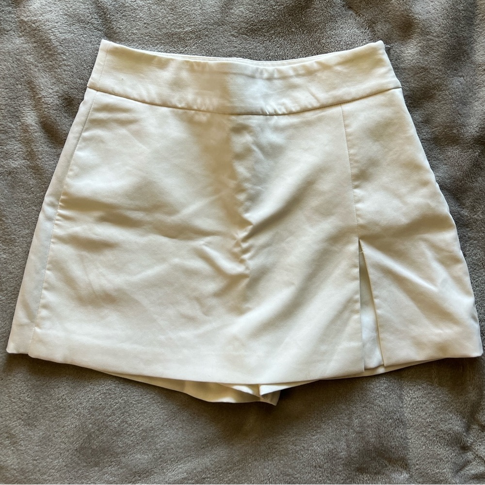 Zara white skort